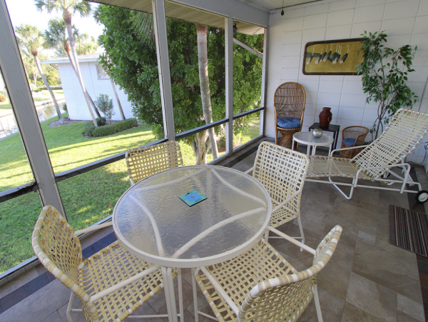 Charming Two Bedroom Vacation Condo on Longboat Key